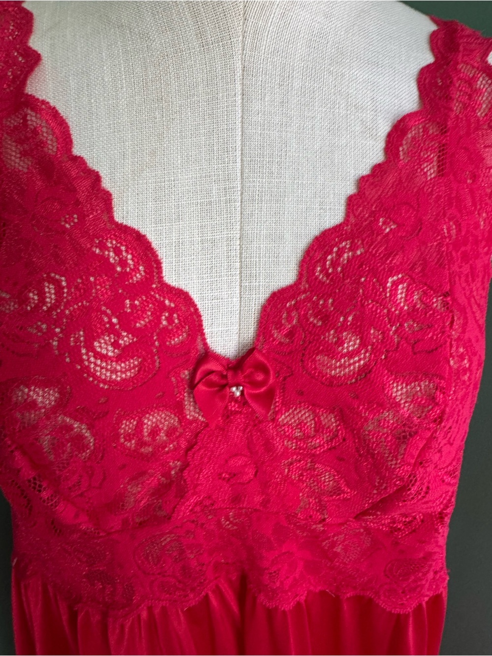 Red Vintage Nightgown & Robe set - Picture 11 of 12